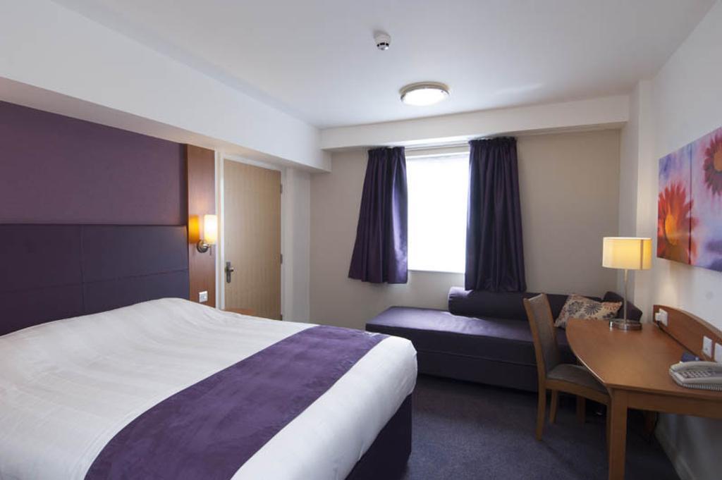 Premier Inn London Waterloo Номер фото